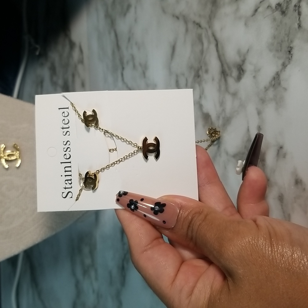Jewels 💗 - Picture 6 of 9